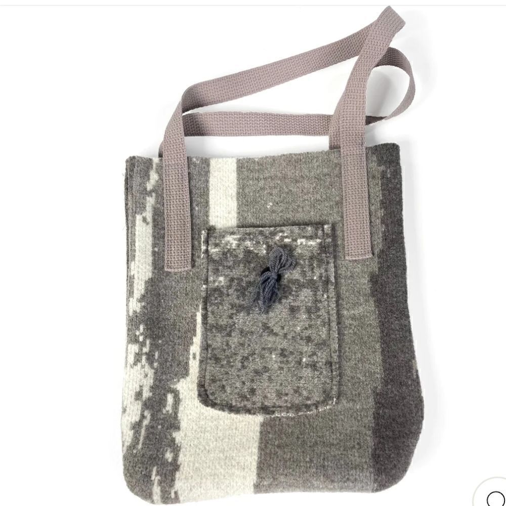 NWT Mountain Meadow Wool TETON BAG